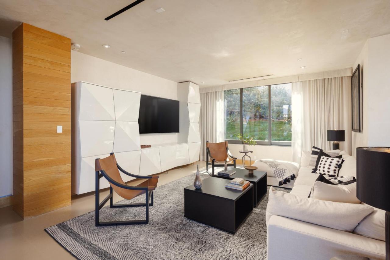 Villa Blue Jay Modern *